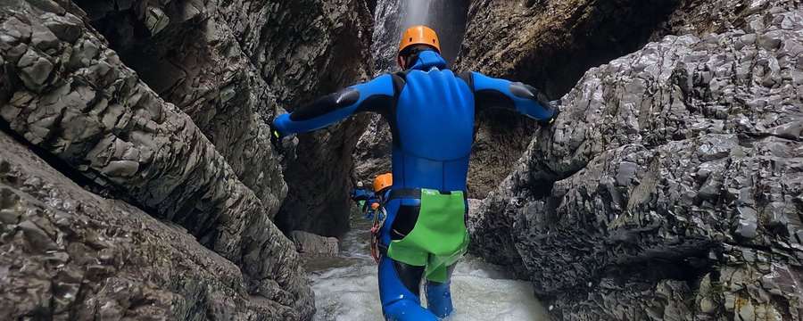Canyoning am Wasserfall, Salzburg